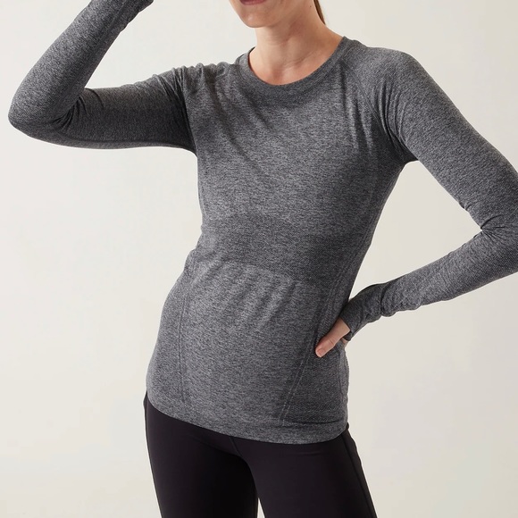 Athleta Tops - Athleta Momentum Long Sleeve Seamless Top S